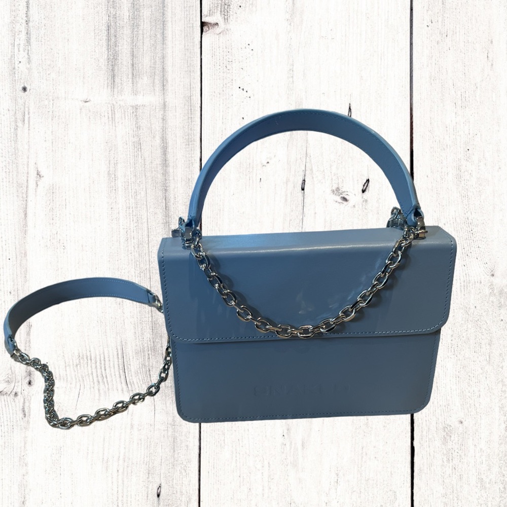 Snaked Baby Blue Chain Bag